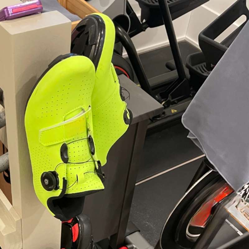 ที่แขวนรองเท้าจักรยานแบบติดผนั - Cycling Gear Organizer Wall บทวิจารณ์และราคา